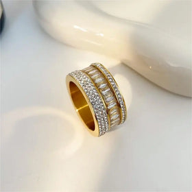 New Luxury Fashion Titanium Steel Gold Plated Zircon Ring Stainless Steel Gold Plated Ring Fashion Jewelry