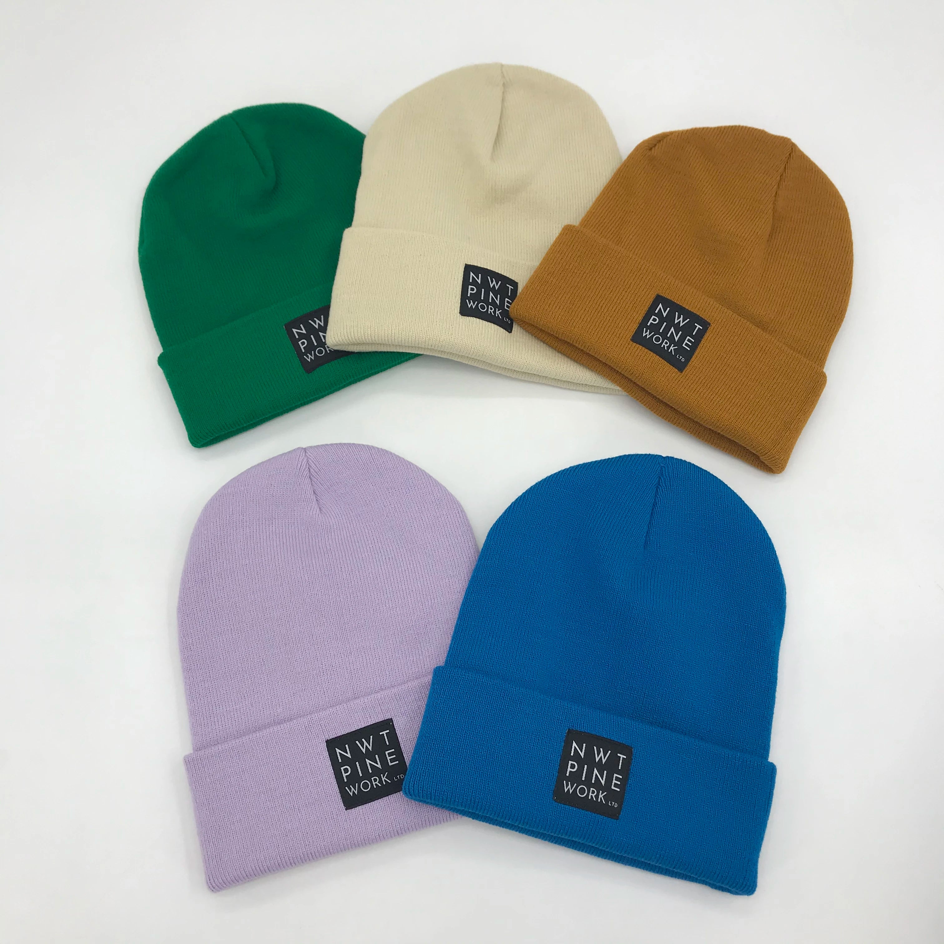 Wholesale Custom Knitted Cuffed Acrylic Slouchy Ski & Beach Beanie Private Woven Label Logo Unisex Fisherman Skull Winter Cap