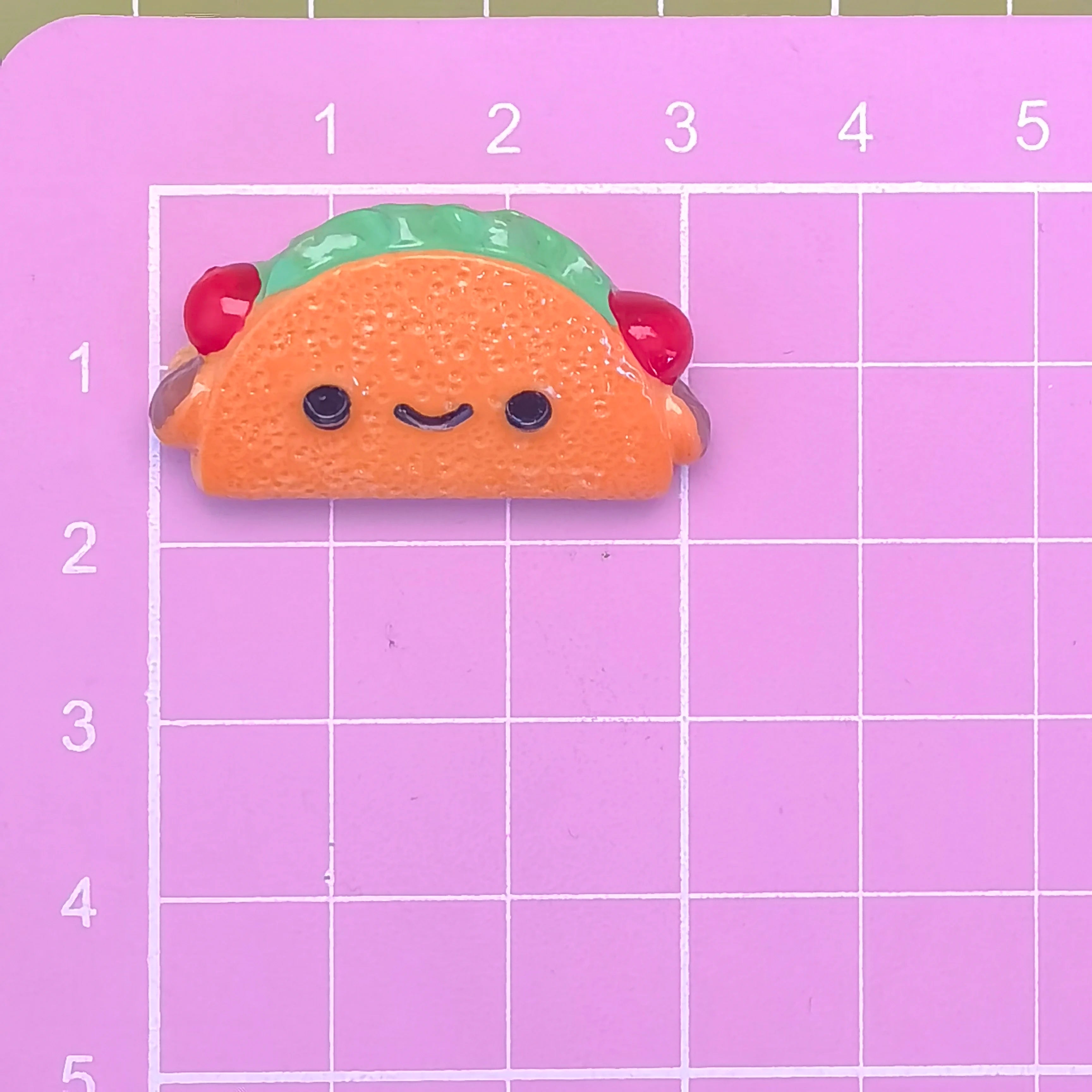 Kawaii Happy Face Cartoon Mexico Food Ornaments Miniature Doll House Food Toys For Kitchen Room Tableware Decoration Supplier