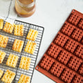 BPA Free Eco-Friendly Odorless 20-Cavity Silicone Waffle Molds Cake Biscuit Mould in OPP Bag Packaging