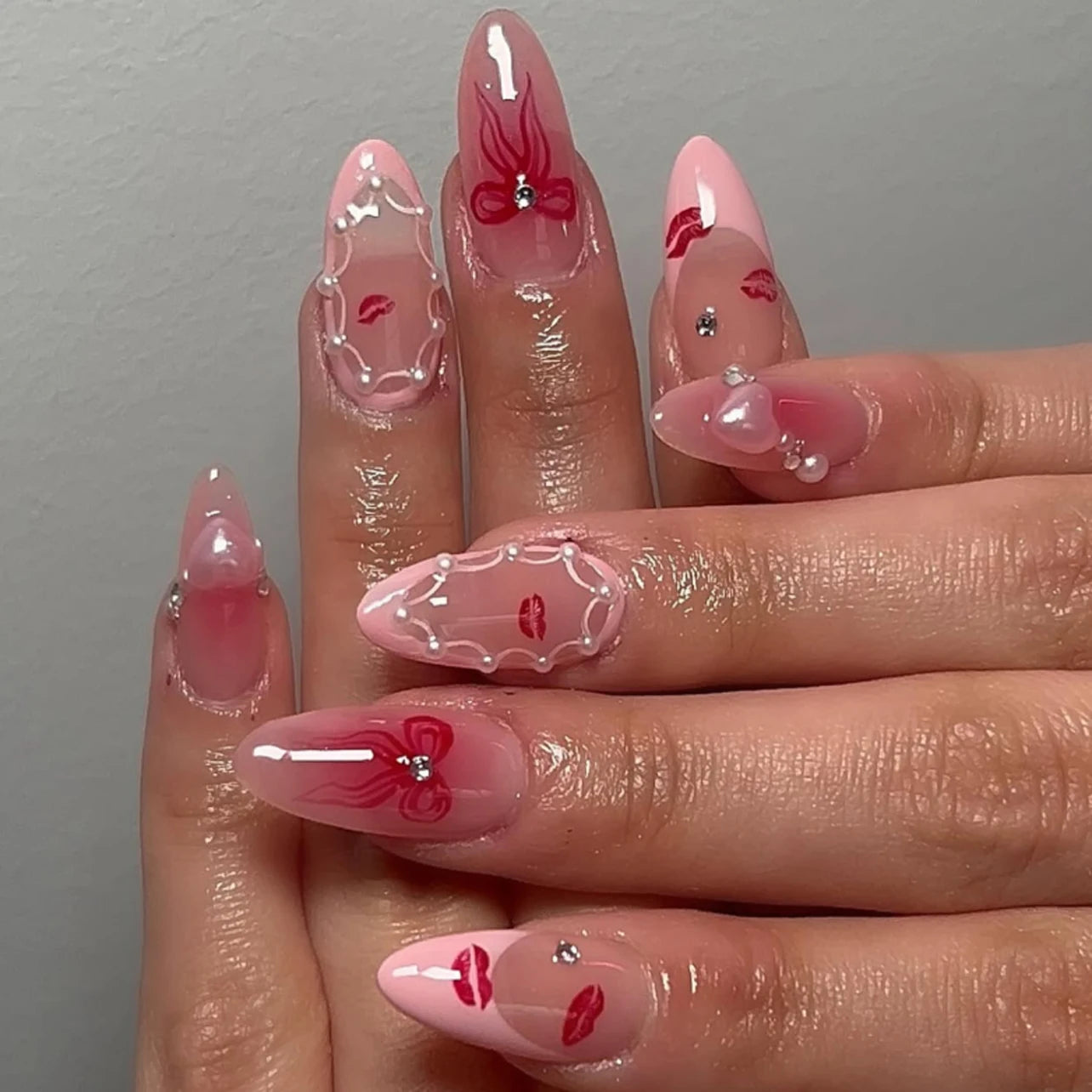 Wholesale 3824 Red Lip Print French Pink Almond Nails False Nails Press on Nails Artificial Fingernails Customize