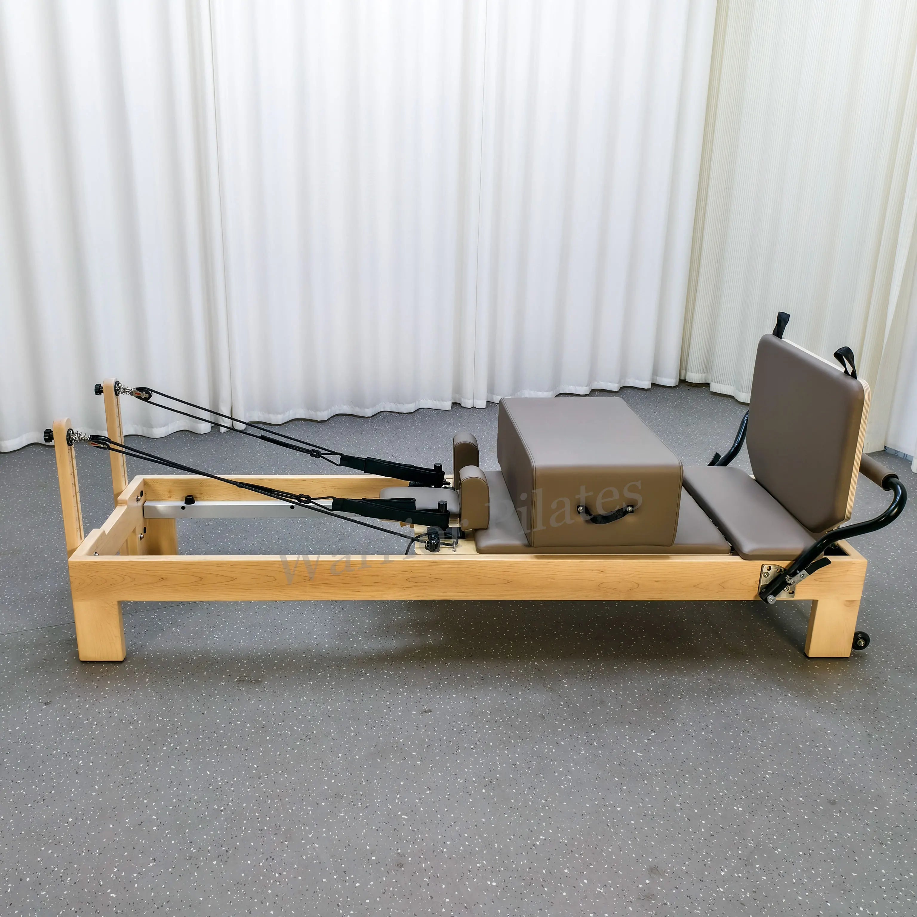 Commercial Studio Fixed Jumpboard Adjustable Spring bar Maple Wood Pilates Reformer
