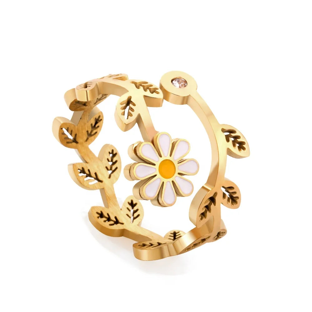 2022 Fashion Jewelry Ladies Ring Custom 18k Gold Plated Ring Unique Flower Shape Ring Wholesale