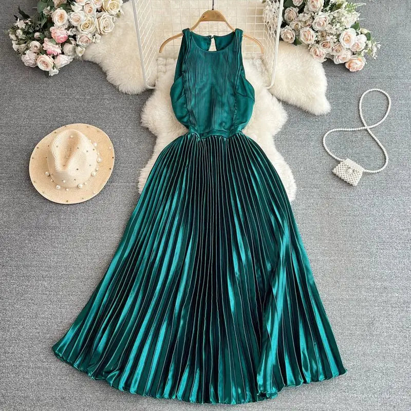 Elegant Large Swing Dress for Socialite Elegance Sleeveless Round Neck Waist Trimming Slimming Glossy Pleated Casual Tank Dress