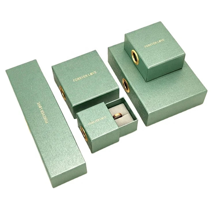 Factory in Stock Cardboard Plush Switch Christmas Gift Box Jewelry Box Jewelry Packaging