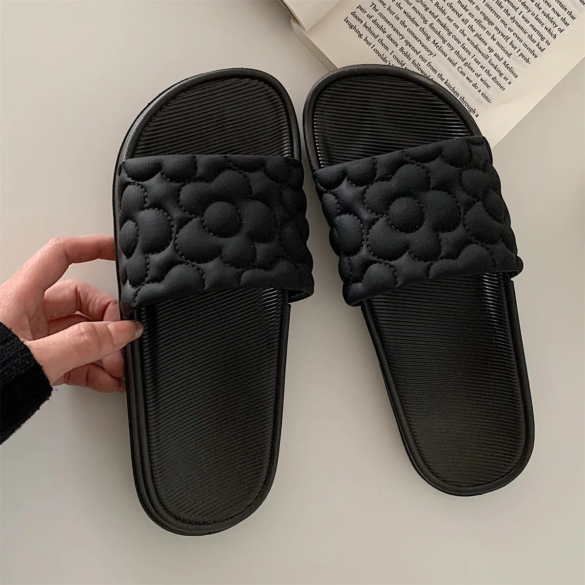 XIXITIAO Wholesales Summer Wholesale Adult Indoor Outdoor Beach slippers Unisex Summer Shoes House Slides for Women