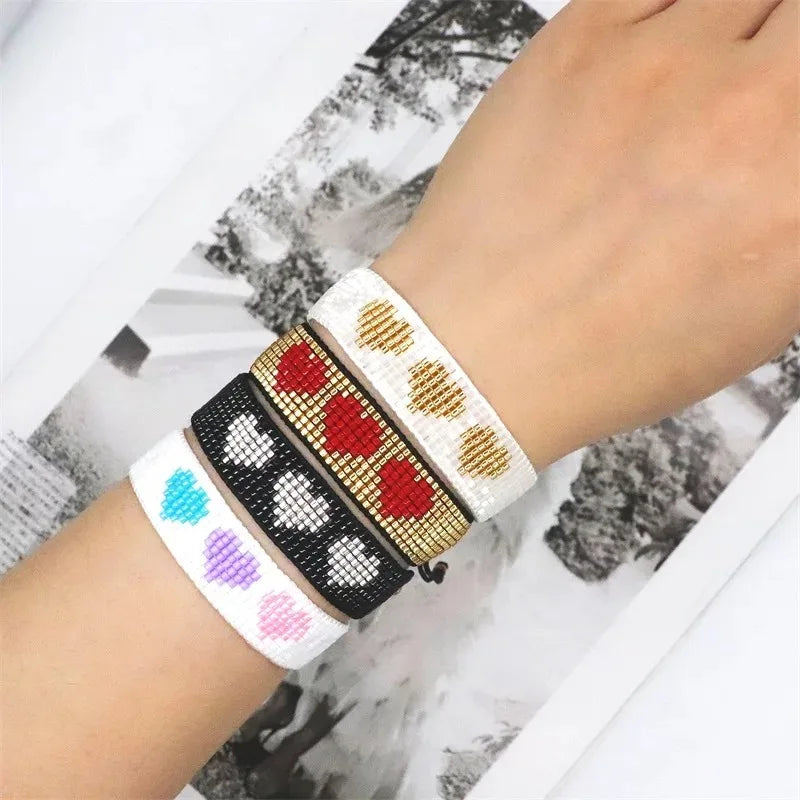 Handmade Adjustable Beaded Bracelet with Love Heart Pattern Boho Fashion Style Woven Jewelry Women Heart Multicolored Bracelet
