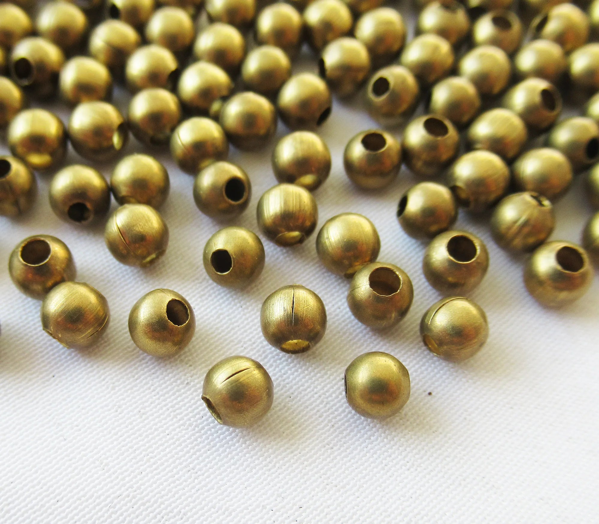 500pcs/pack Round Hollow Beads 4mm 1.8mm Hole Brass Spacers Loose Beads