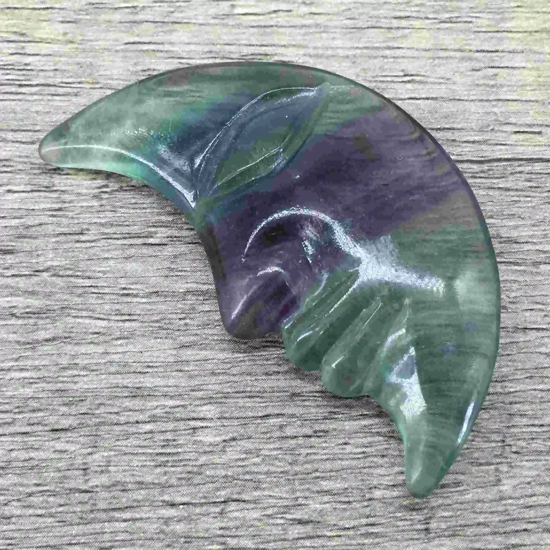HUIYING Natural Crystal Carving Fluorite Moon Face Crystal Moon Face Hand Carved Crafts