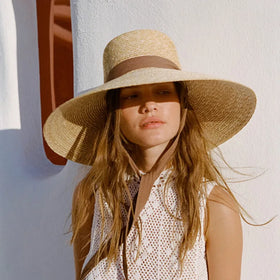 2025 New Wide Brim Beach Hats With Neck Tie for Women Large UV Protection Sun Summer Big Brim Wheat Straw Hats Wholesale