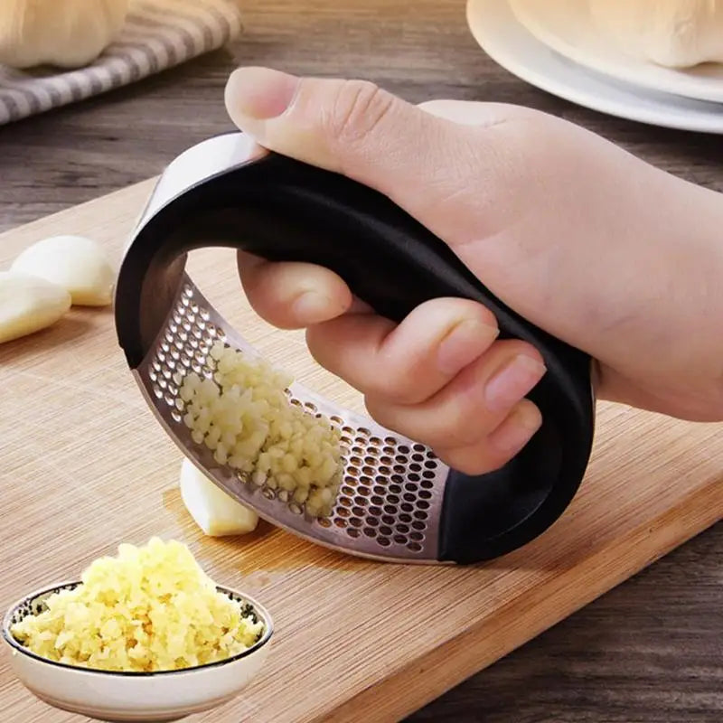 HelloWorld New 304 Stainless Steel Garlic Press Ring Multifunctional Manual Garlic Masher Kitchen Accessories