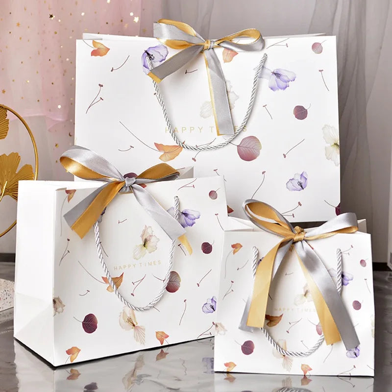 Ins Style Luxury HAPPY TIMES Paper Shopping Bags With Bow Tie for Clothing Cosmetics Packaging