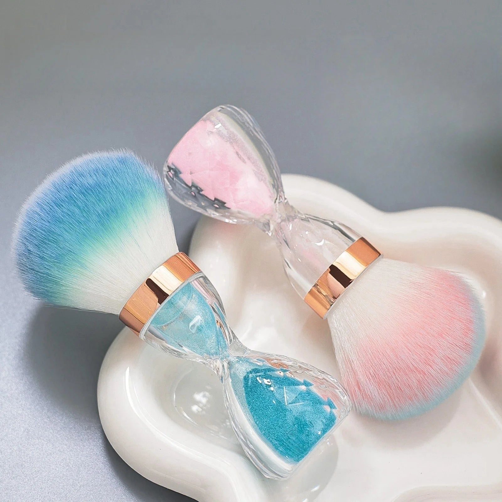 New Nail Dust Brush Hourglass Soft Hair Large Head Cleaning Brush Diamond Mushroom Powder Make up Brush Nail Art Tools