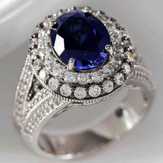 Huitan Noble Woman Elegant Anillos Queen Princess Jewelry Oval Crystal Royal Blue Zircon Macro Pave Rings Silver Rings Luxury