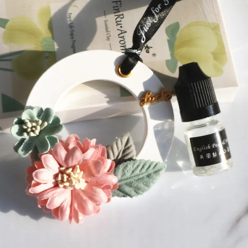 Wholesale Hanging Scented Ceramic Aroma Plaster Car Closet Wardrobe Air Freshener Home Fragrance Porcelain Flower Oil Diffuser