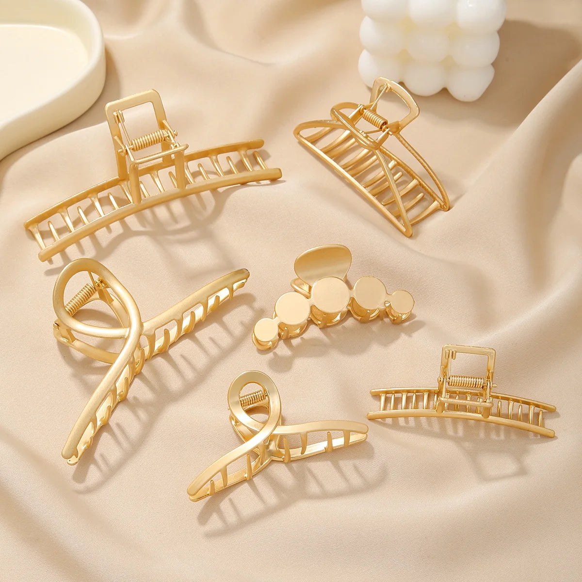 Wholesale European and American Fashion Simple Metal Hair Claw Luxury Large Gold Metal Hair Claw Clips Custom Hair Claws
