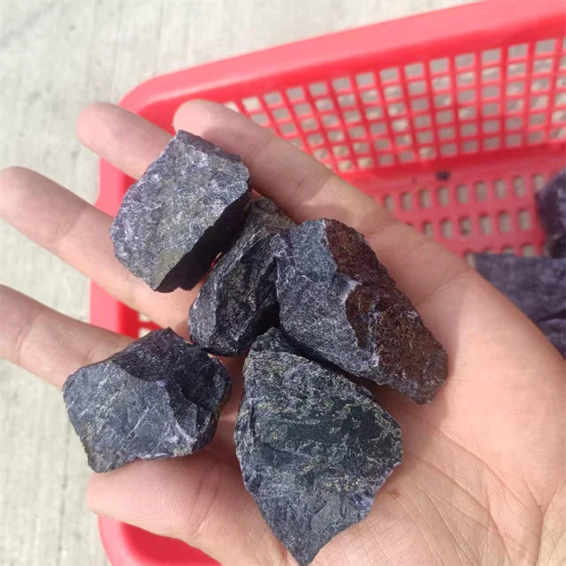New Arrivals rare Crystals Rough Healing Stones Natural Purple Domestic Sugilite Raw Gemstone for Home Decoration