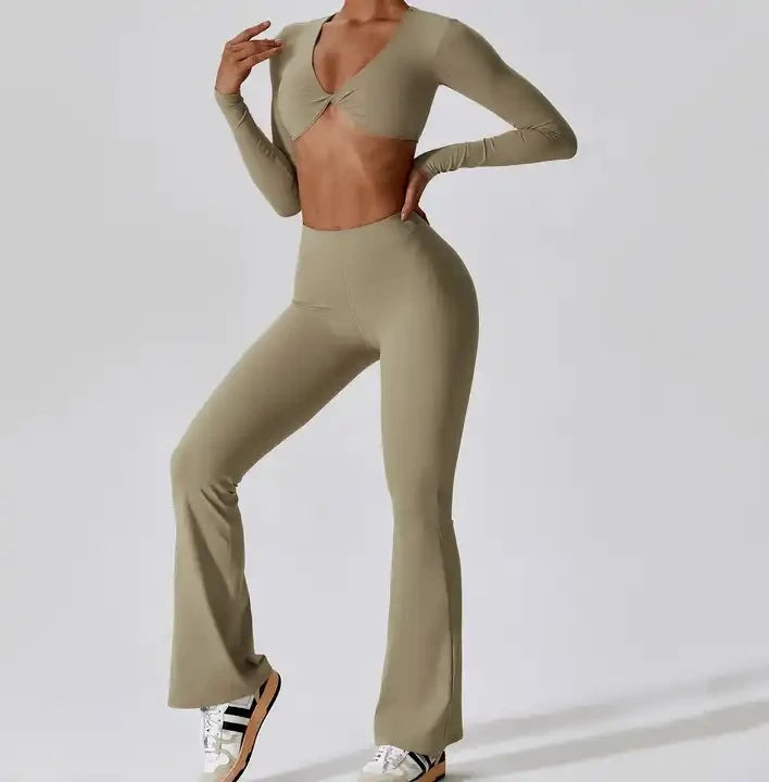 Custom Logo Gym Clothing Two Piece Long Sleeves Ctop Tops Flared Leggings Activewear Yoga Sets Fitness Sports Suits for Women