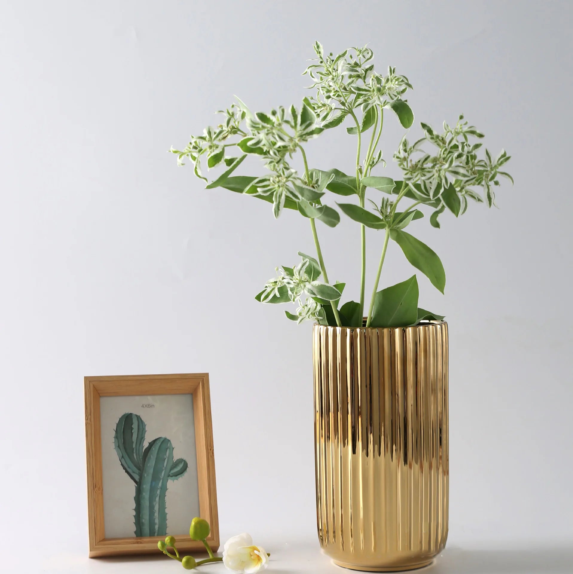 Gold Ceramic Tabletop Vase Home Decor Porcelain Flower Vase and Table Centerpiece