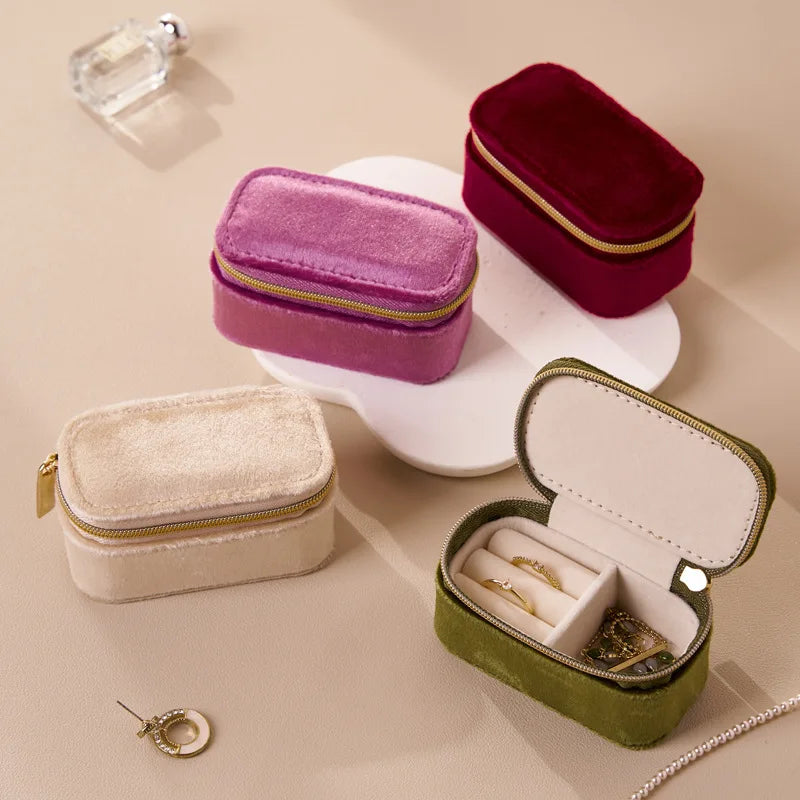 New Trendy Rectangle Simple Velvet Jewelry Storage Box with Zipper Closure Portable Travel for Necklace and Ring