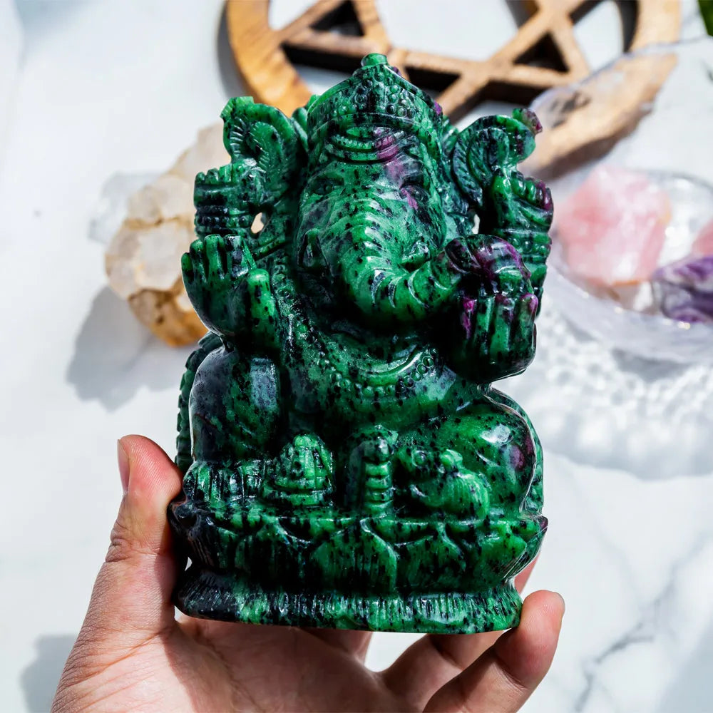 Natural Gemstones Folk Crafts Crystal Polished Carved Buddha Head Statues Ying Lai Jewelry China YL-884 Art Collectible