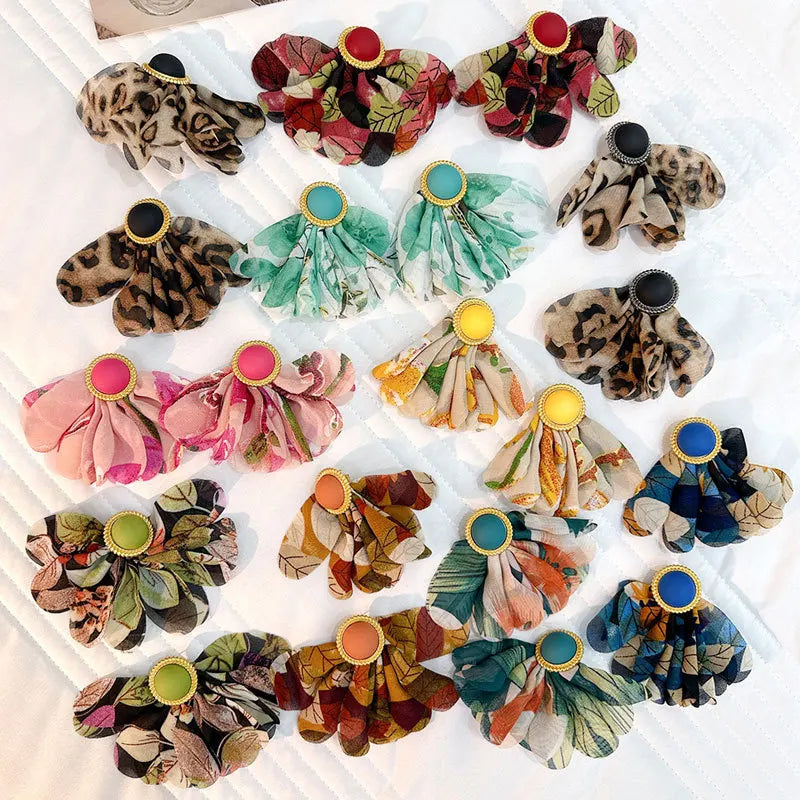 New Wholesale Vintage Alloy Round Earrings Jewelry Personalized Bohemia Style Handmade Cloth Printed Earrings for Women