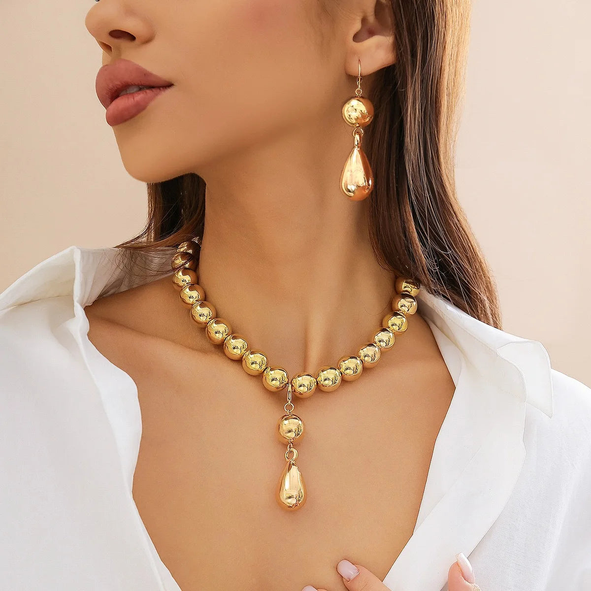 2024 New Styles Fashion Personalized Exaggerated Ball Chain Necklace for Woman