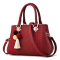2024 Women's Fashion Chain Handbag with Black Scarf Big Fancy Golden Logo Embossed Guangzhou Auyan Shoulder Bag