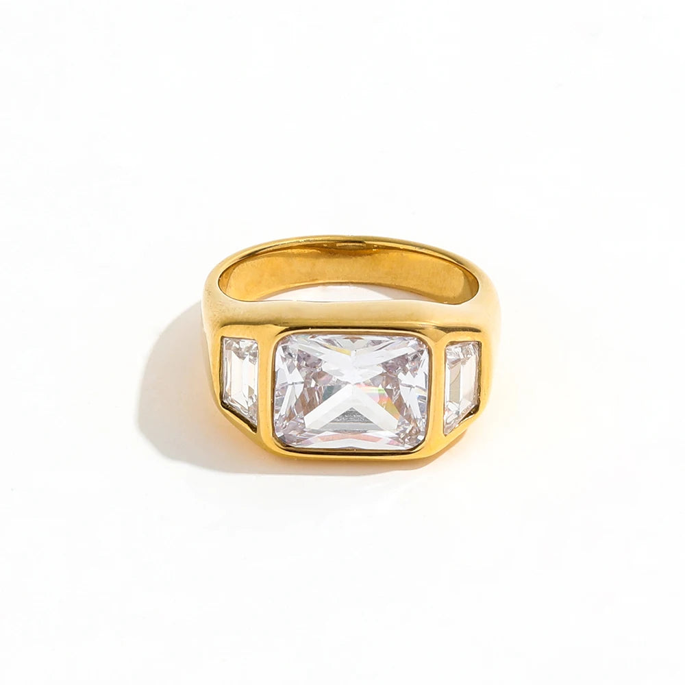 Fenny 18K Gold Plated Wholesale Permanent Luxury Chunky Big Crystal Band Stainless Steel Finger Ring Trendy for Women