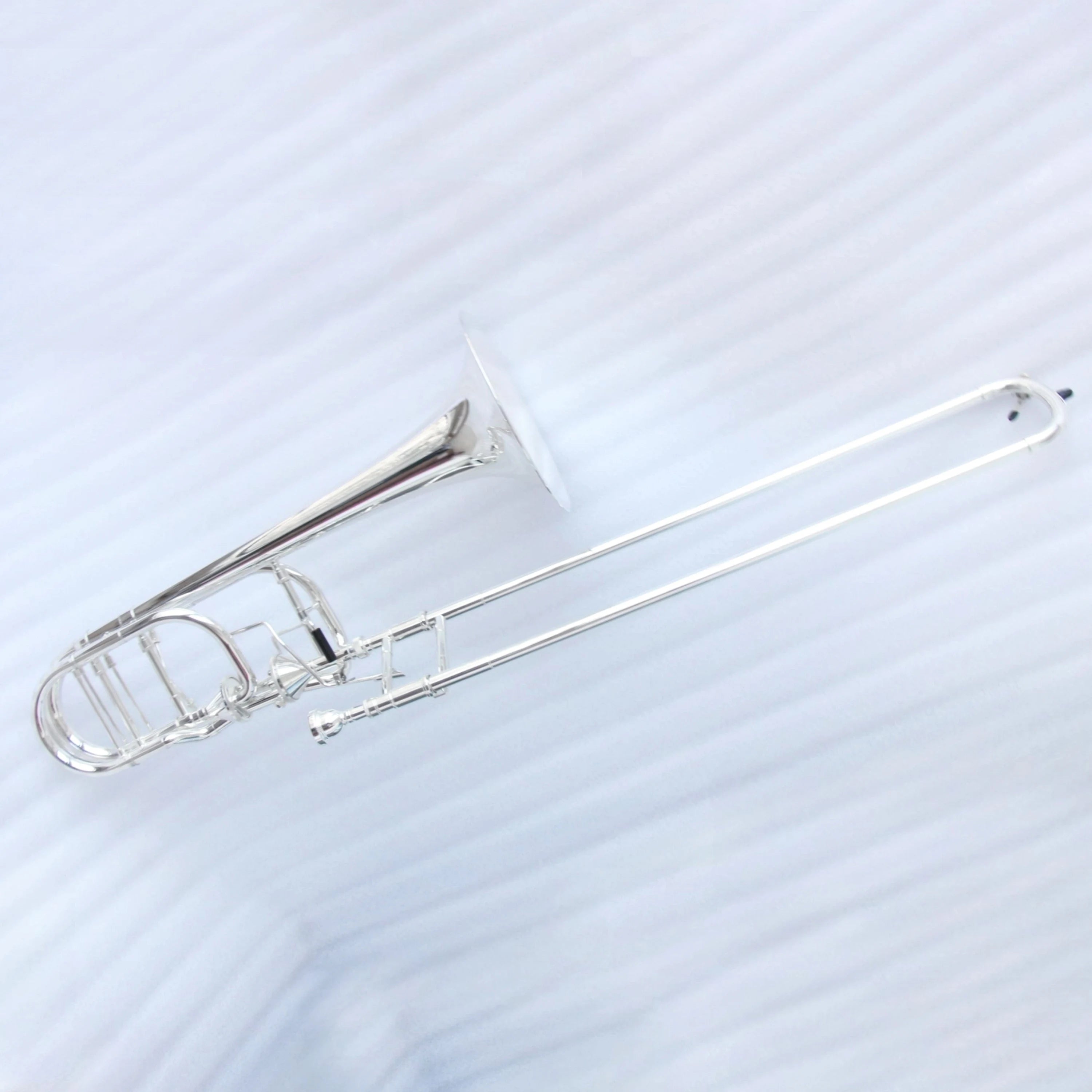 Professional Thayer High-End Brass Trombone in BB Tone Silver Plated Bass Trombone for Orchestra Use