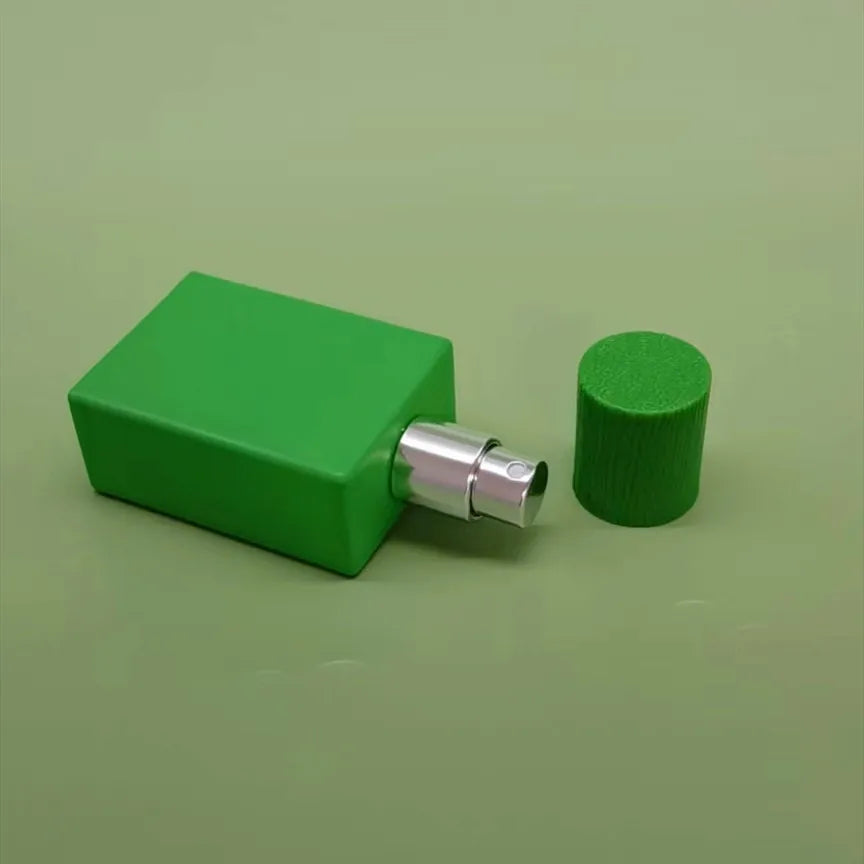 Recyclable 30ml square Color Perfume Bottle Sample Spray Glass Bottle