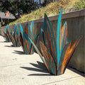 X111  Hot Selling Creative House Garden Yard Tequila Wrought Iron Outdoor Decoration