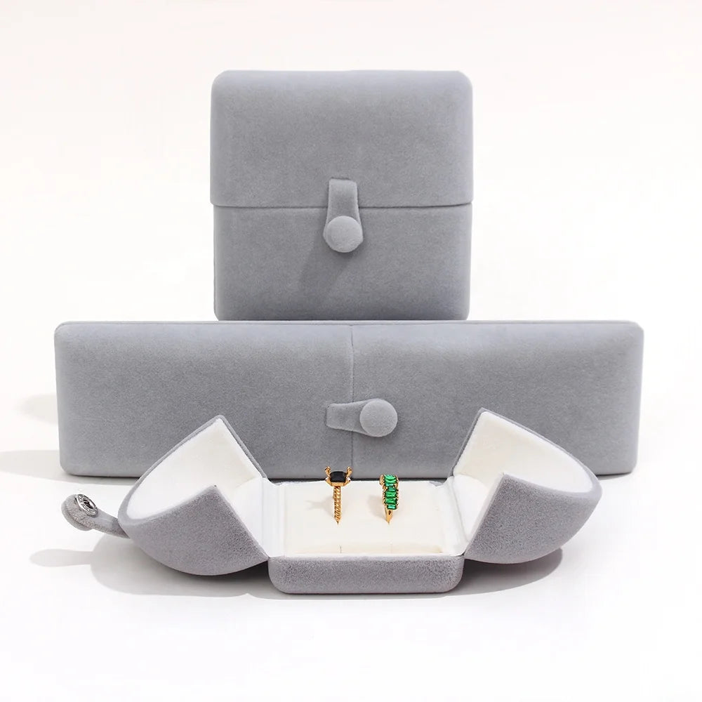 Luxury Gift Box Jewelry Packaging Box With Logo Custom Logo Velvet Jewelry Packaging & Display Ring Box With Button