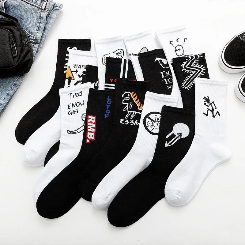 Wholesale Black White Novelty Graphic Couple Socks Men Unisex Hip Hop Street Wear Cotton Crew Socks