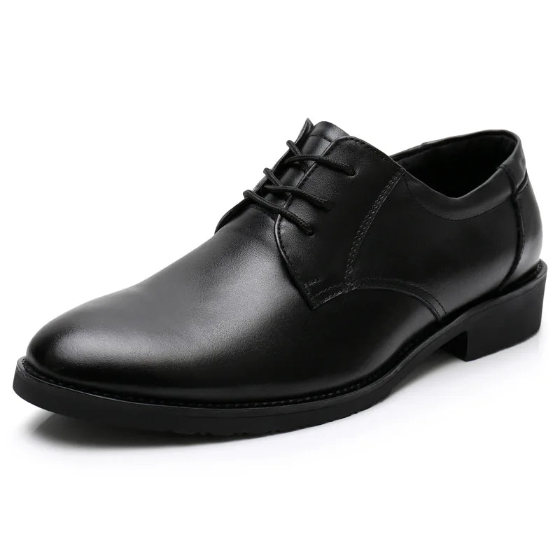 Wholesale Classic Men's Simple Work Dress Shoes  Genuine Leather Lightweight Hard-Wearing Anti-Slip Flat Design