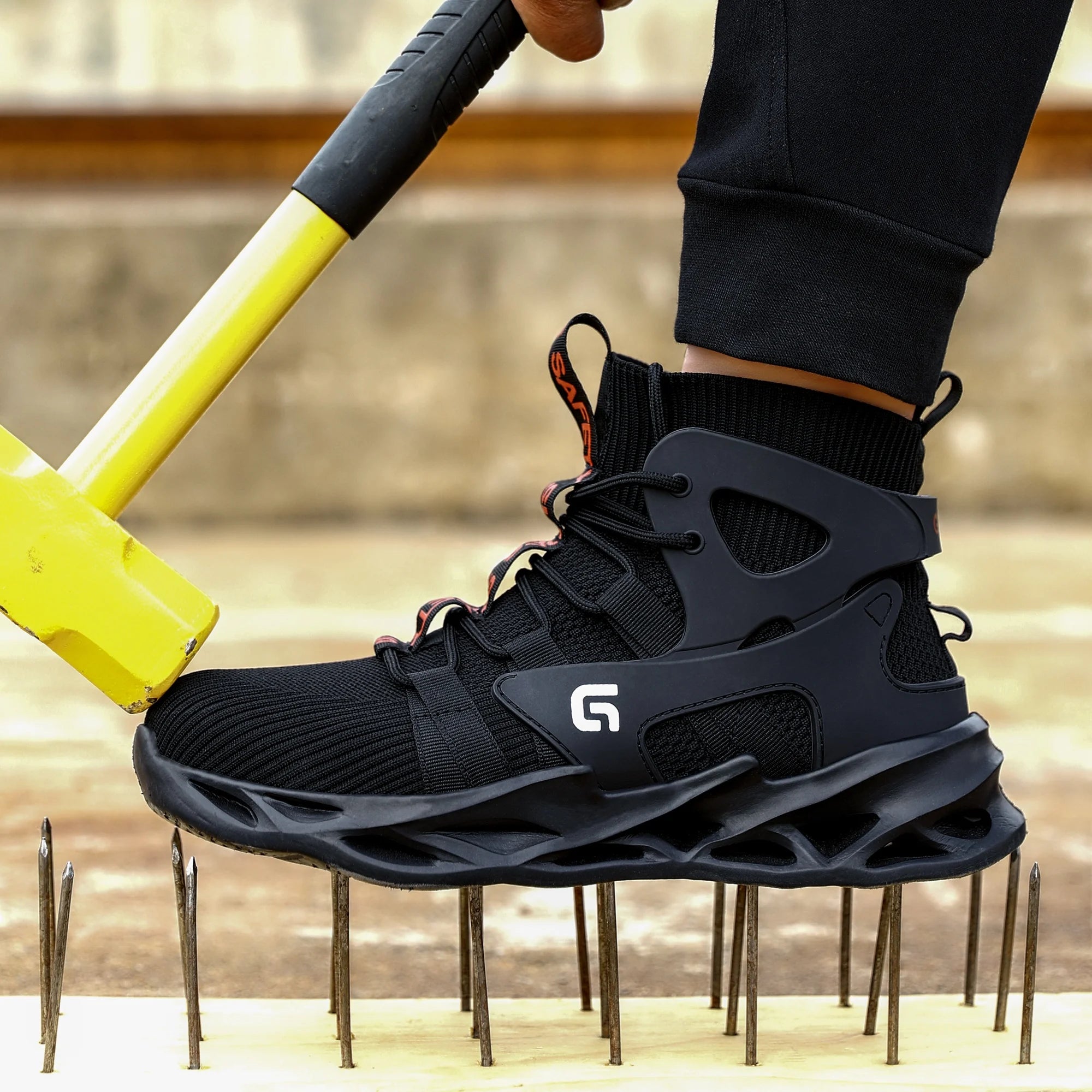 GUYISA Brand Sports Safety Shoes Lightweight PU Sole European Standard Steel Toe Safety Shoes for Men