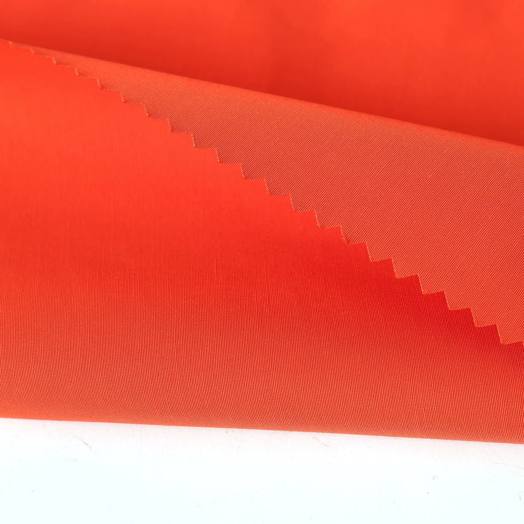 New Product 70*32 Plain Weave Nylon Cotton Fabric Crisp and Tough Windbreaker Cotton parker Coat Fabric 45%N 55%C