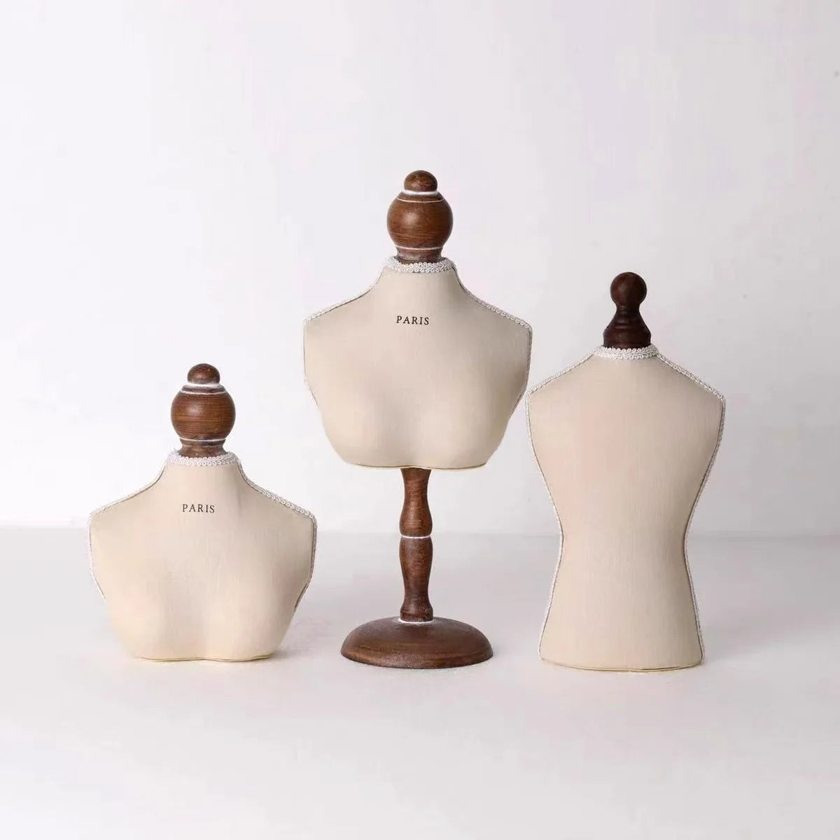 Retro Exquisite Necklace Store Jewelry Display Holder Mannequin Pendant Bracelet Display Stand Window Jewelry Show Props