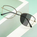 Jiuling Eyewear Anti Blue Light Color Changing Safety Eye Glasses Women Metal Cat Eye Photochromic Ladies Reading Glasses