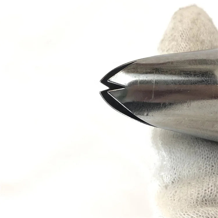#114 1pcs Middle Size Baking & Pastry Tools 304 Stainless Steel Cupcake Leaf Shape Piping Nozzle Tips Via Supplier Kangkai
