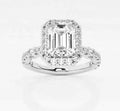 Customized Full Moissanite Diamond 925 Sterling Silver Emerald Cut 5 X 7mm 6 X 8mm One / Two Carat Moissanite Ring