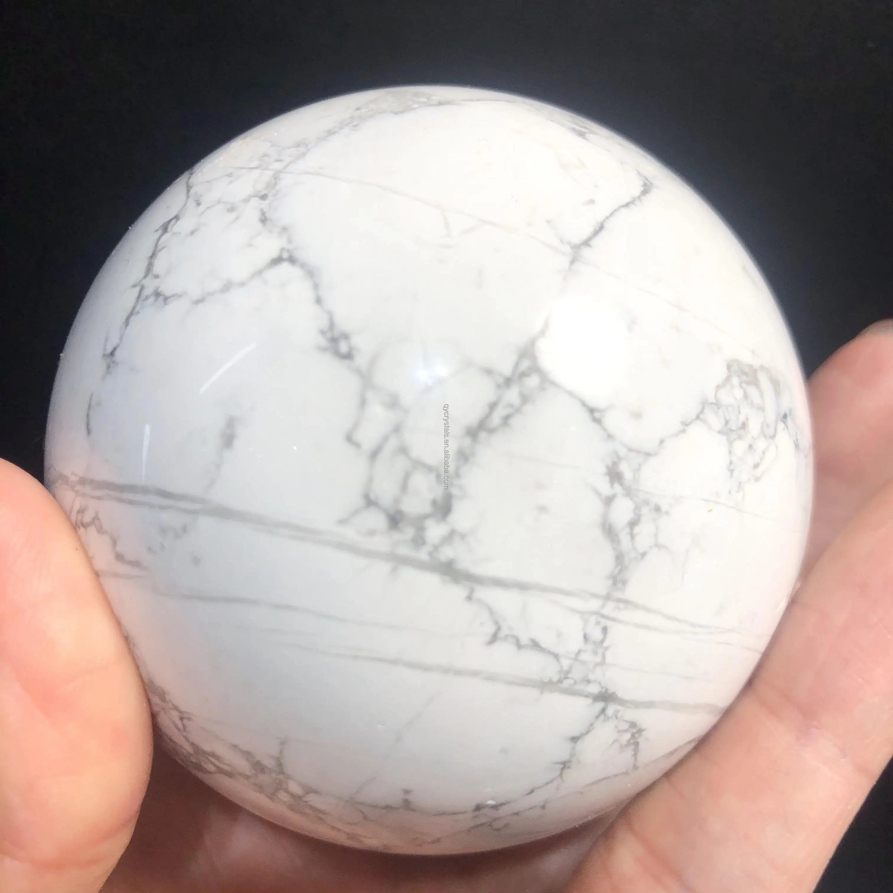 Hot Sale Natural Healing Crystal Howlite Sphere Reiki Fengshui Crystal Gemstone Ball for Home Decoration