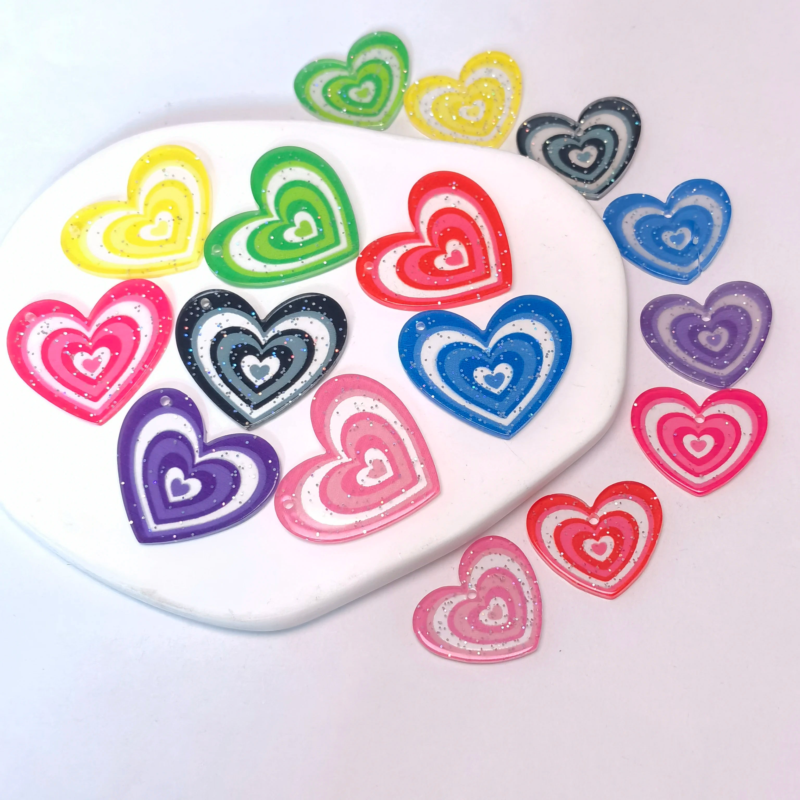Women's Transparent Heart Flower Acrylic Charms Planar Flatback Sticker Hole Pencil Dangles Key Chain Decoration Made Resin