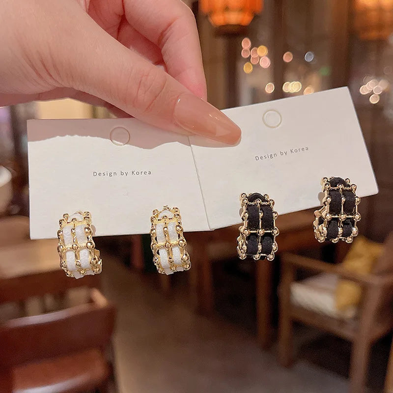 Trendy Jewelry Gold Metal Braided Double C Earrings Minimalist C Shaped Vintage Earrings for Women