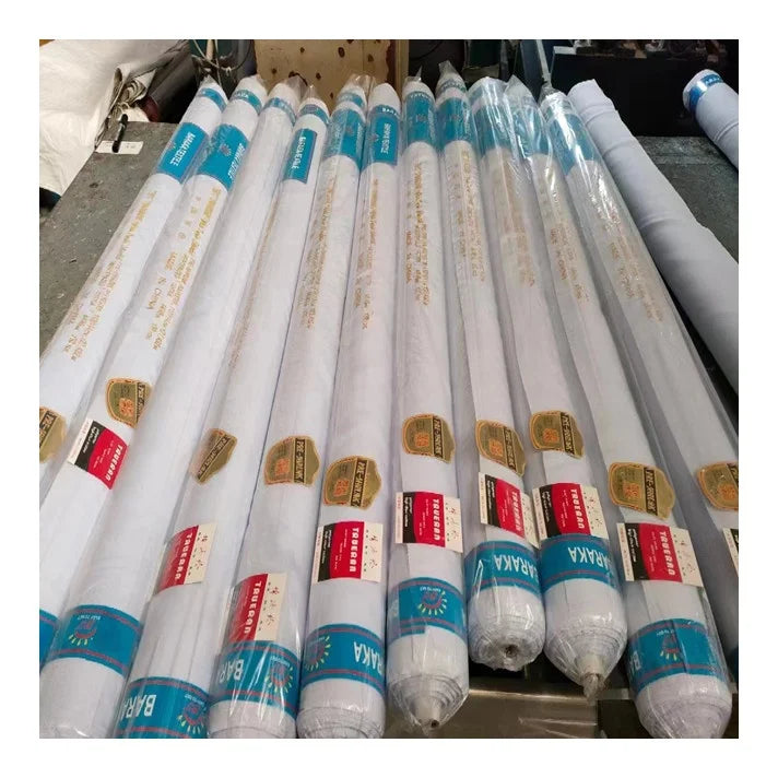 China Factory Directly Sale 30y Roll Packing Tc Dyed Fabric Poplin White Color for 100 Polyester Fabric for School Uniform