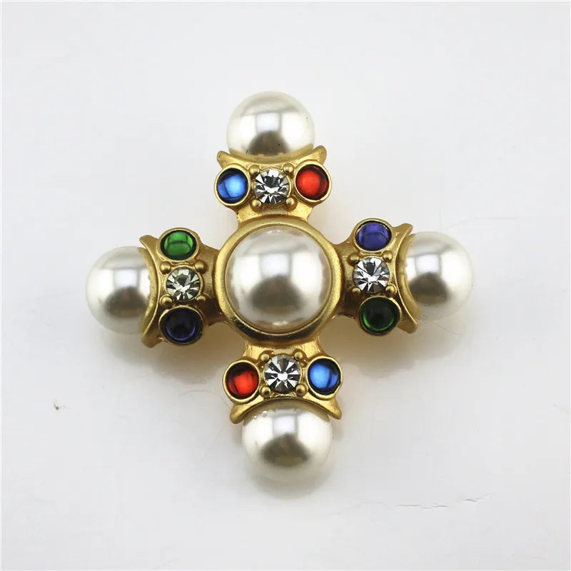 YQ0057 Fashion Pearls Cross Brooches Women Gold Cross Brooch Pin