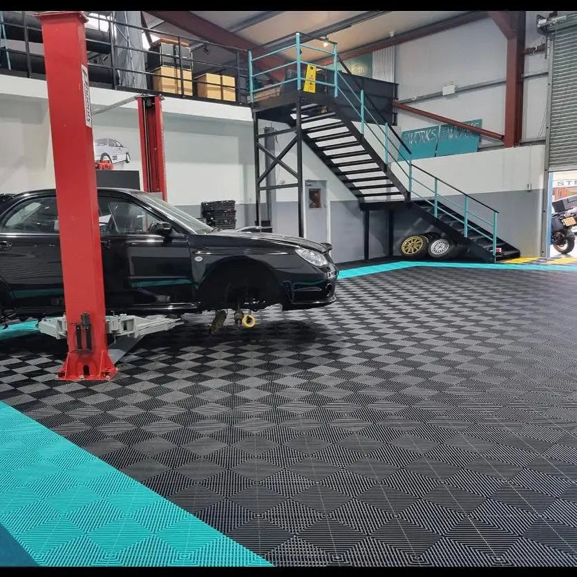 Hot Sale Interlocking Floor Tiles Garage Mats Industrial Warehouse PP Floor Tiles for Removable Plastic Floor Tiles
