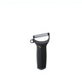 Kai Sekimagoroku Compact Manual Stainless Steel Peeler with Sharp Blade DH3341 Made in Japan Black