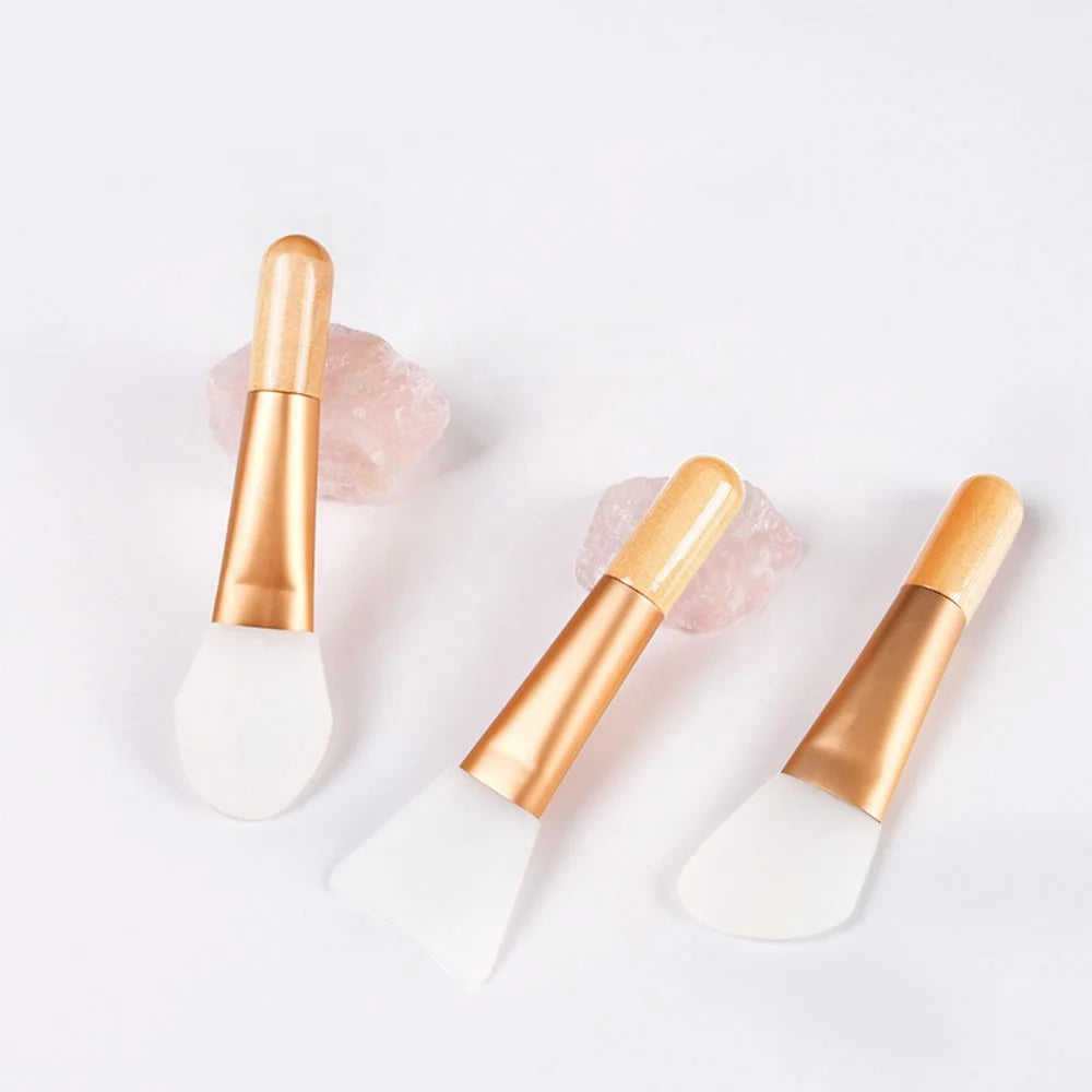 Custom Logo Vegan Short Mini Makeup Brush Wood Silicone Flat Brush with Handle for Face Private Label Brocha Maquillaje