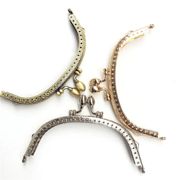 Metal Frame Purse Coin Bag Kiss Clasp Lock Metal Purse Frame for DIY Coin Bag Handle Sewing Craft Coin Purse Bag Making